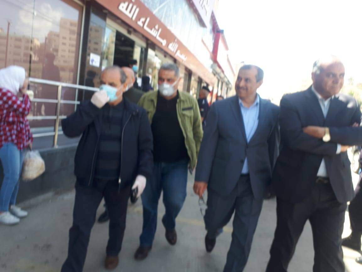 المصري خلال زيارته لمحافظة الزرقاء : اعفاء التجار من غرامات رخص المهن لغاية 1 حزيران