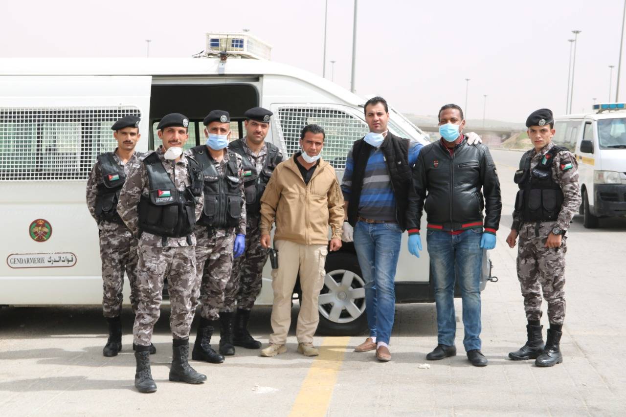 شاهد بالصور .. جولة بكاميرا جوهرة العرب الإخباري في مناطق شرق عمان