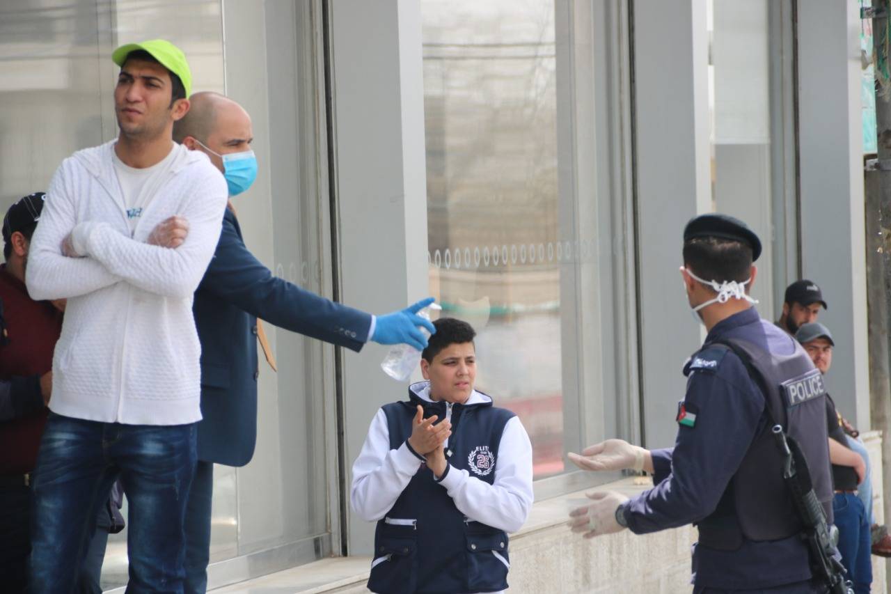 شاهد بالصور .. جولة بكاميرا جوهرة العرب الإخباري في مناطق شرق عمان