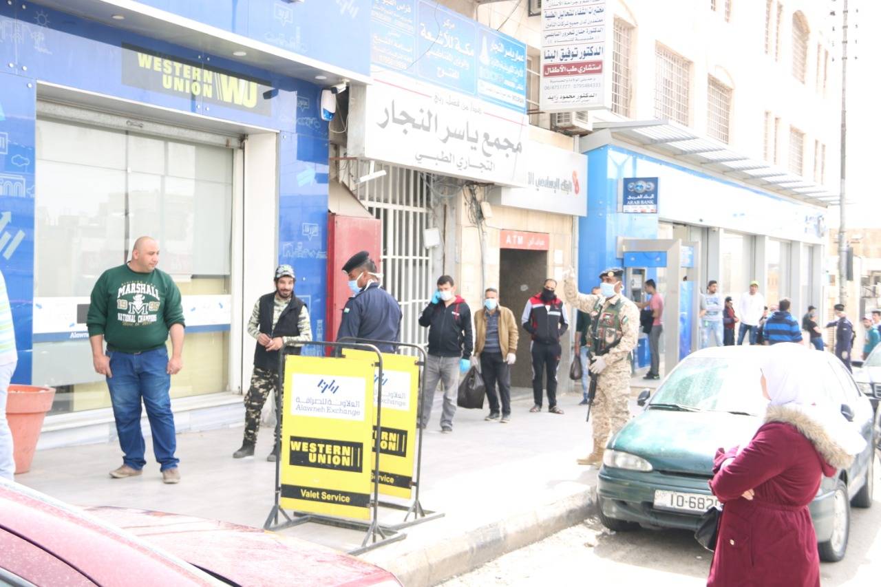 شاهد بالصور .. جولة بكاميرا جوهرة العرب الإخباري في مناطق شرق عمان
