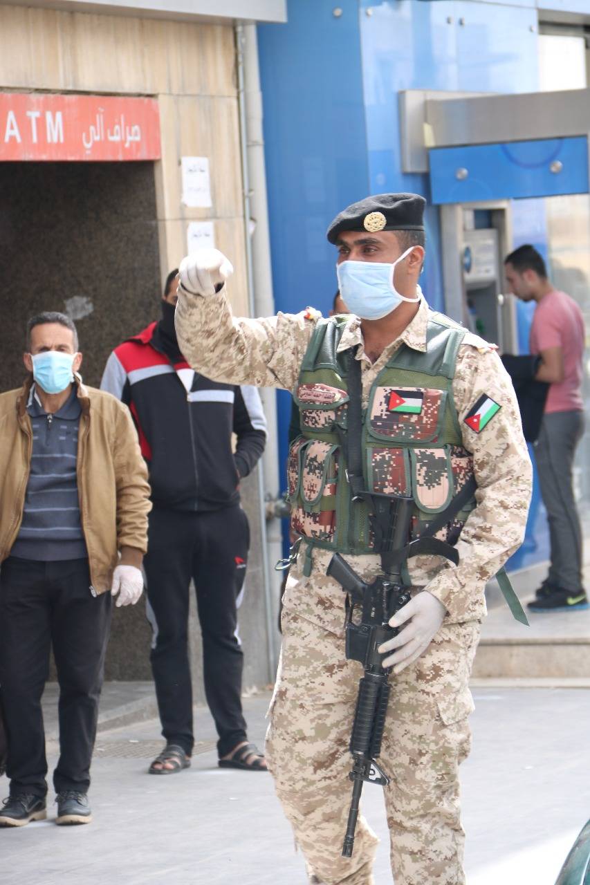 شاهد بالصور .. جولة بكاميرا جوهرة العرب الإخباري في مناطق شرق عمان