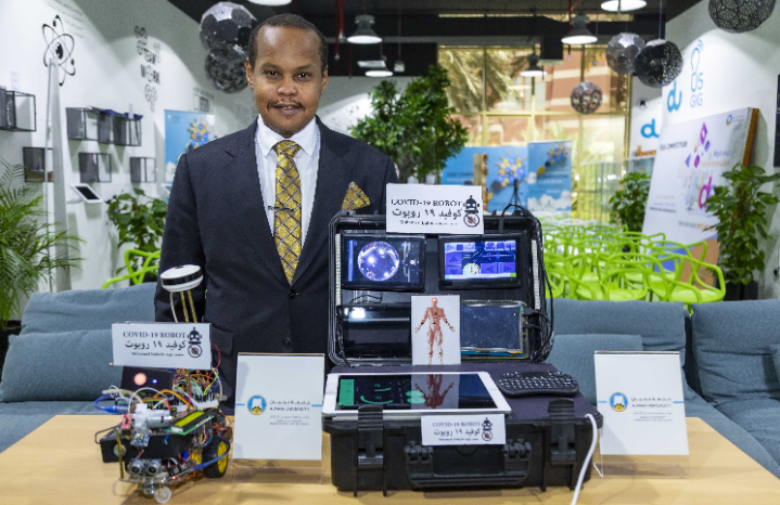 خریج من جامعة عجمان یبتكر روبوت كوفید 19 لرصد المصابین  بفایروس كورونا