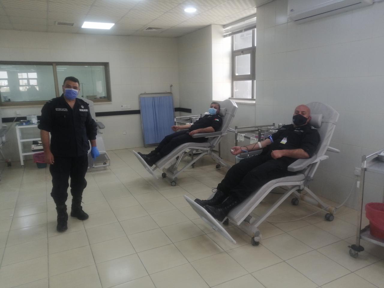 مديرية الأمن العام تنفذ حملة للتبرع بالدم لبنك الدم في الشمال