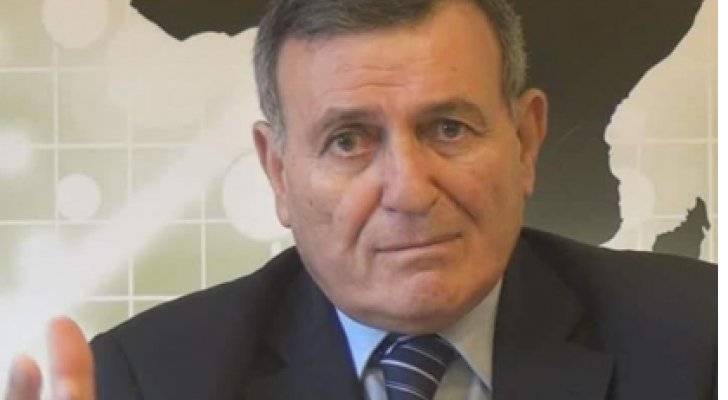 الطراونة ينعى النائب الأسبق حسني الشياب