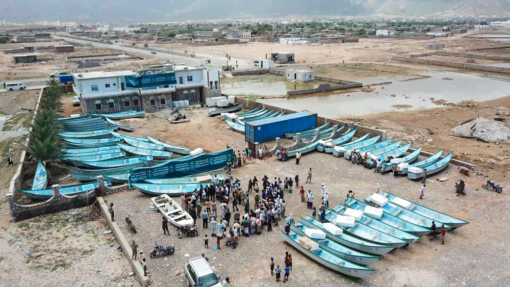 البرنامج السعودي لتنمية وإعمار اليمن يؤمن العمل لـ 300 صياد في سقطرى