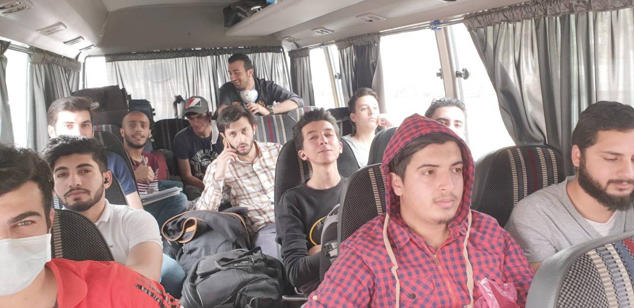 اردنية العقبة تبادر لنقل طلبتها العالقين في العقبة الى محافظاتهم