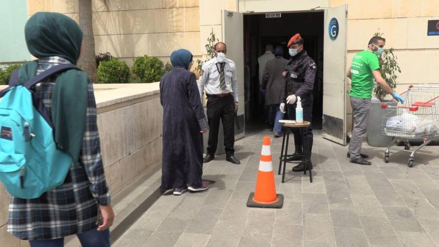مديرية الأمن العام تواصل تنفيذ مبادرة مسافة آمان للاسبوع الثالث على التوالي