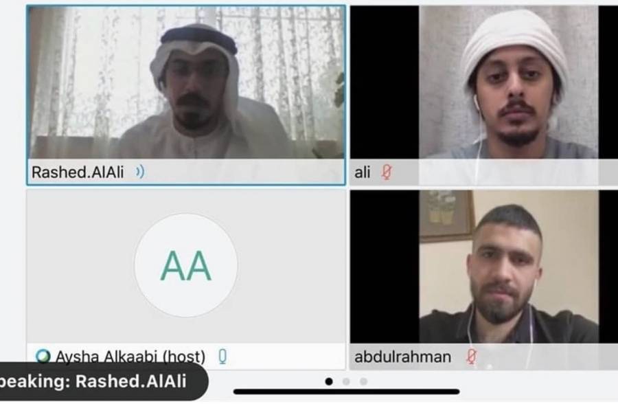 طلبة جامعة عجمان يشاركون في برنامج الظل الوظيفي