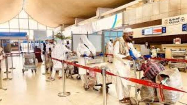 197 معتمراً يغادرون جدة إلى باكستان وبنغلاديش