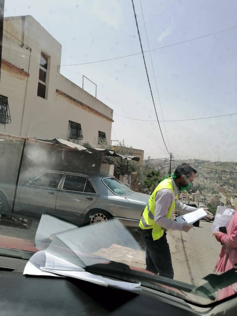 هيئة شباب كلنا الاردن تنفذ حملة توزيع الوصفات العلاجية بالسلط