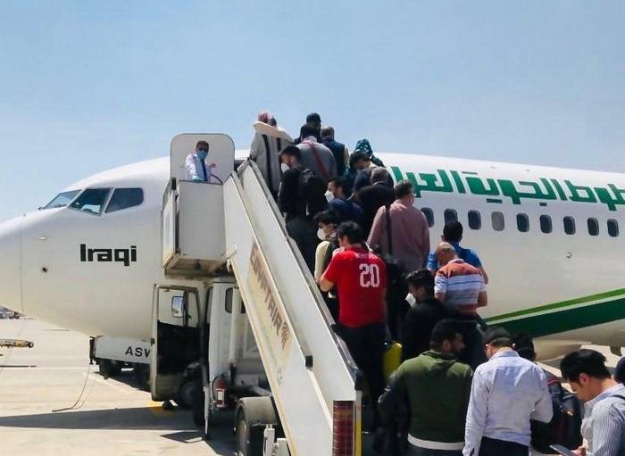 الرحلة  الجوية  ( 12 ) تنقل (210 ) عراقيا من القاهرة الى بغداد