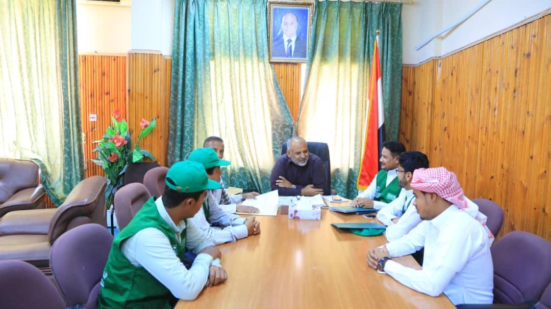 «إعمار اليمن» يدشن مشروعاً طبياً في حضرموت ويضع حجر أساس مشروع تعليمي بالمحافظة