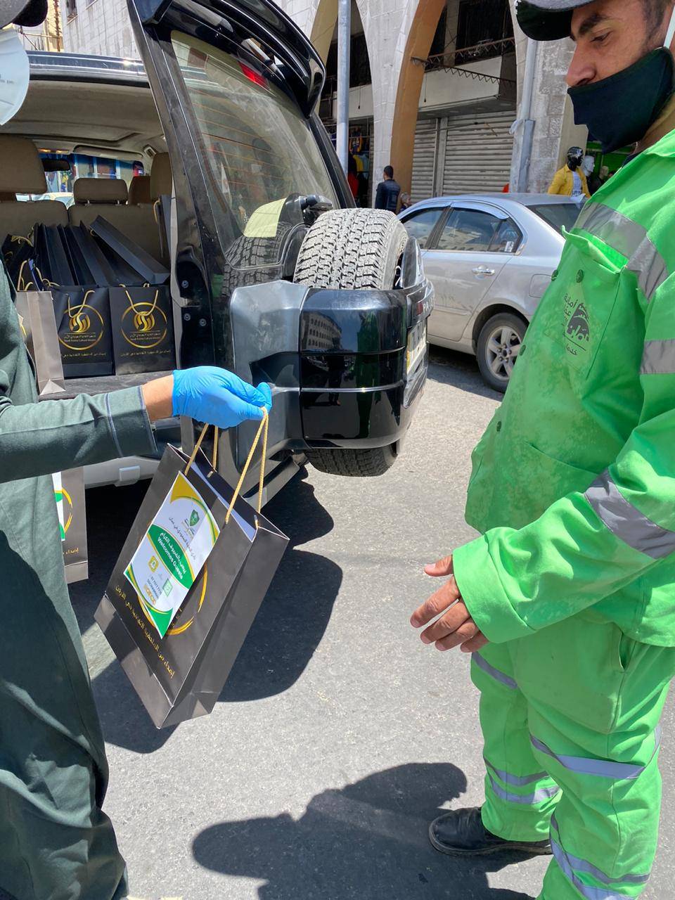 نادي الطلبة السعودي في عمان ينفذ مبادرة إجتماعية لعمال الوطن