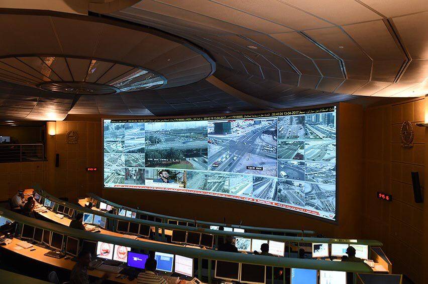 شرطة دبي تجيب على استفسارات الجمهور عبر أكثر من نصف مليون مكالمة هاتفية خلال شهر واحد