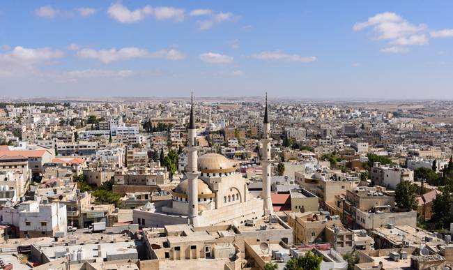 جائحة كورونا تفرض سلوكيات اجتماعية استثنائية في محافظة مأدبا