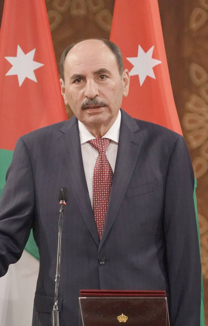 وزير الأشغال : استئناف العمل في المشاريع الإنشائية يحتاج لموافقة مسبقة