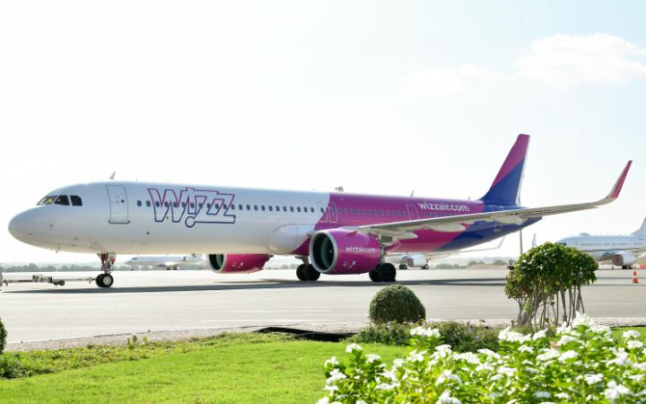 شركة ويز إير الأوروبية للطيران الاقتصادي تسيّر 5 رحلات إلى أبوظبي بدءاً من يونيو المقبل
