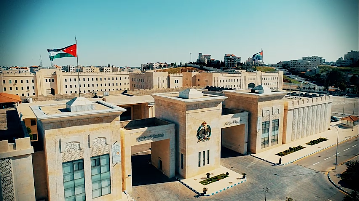 شاهد بالفيديو .. الأدوار التي قدمتها مديرية الدفاع المدني منذ بداية الأزمة .. الاسعاف نبض الوطن