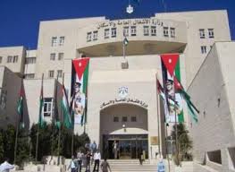 وزارة الأشغال العامة تعلن الطوارئ القصوى للتعامل مع الحالة الجوية المتوقعة