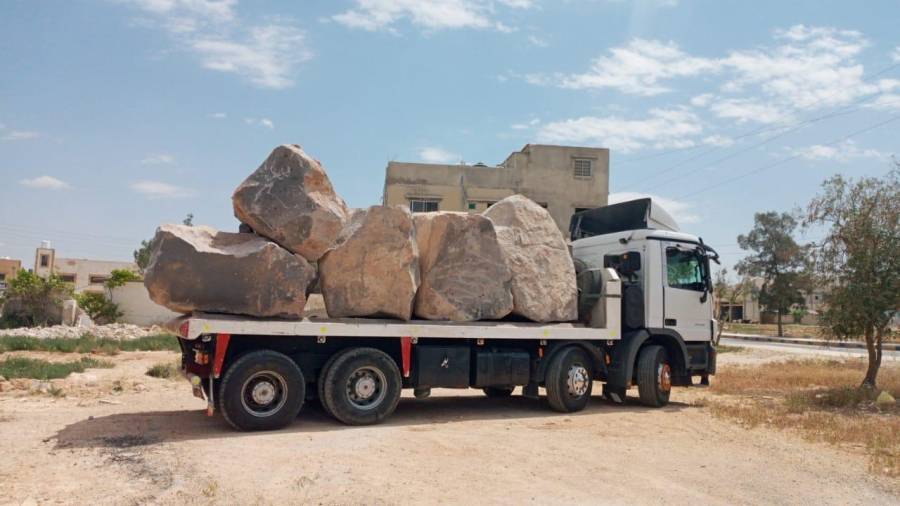 المياه: حملة أمنية تضبط شاحنة محملة بصخور البازلت المستخرجة بطريقة مخالفة في الهاشمية