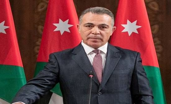 وزير التخطيط والتعاون الدولي يبحث مع وزير الدولة البريطاني سبل التعاون لمكافحة كورونا