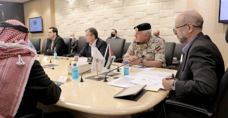 الرزّاز يترأس اجتماعاً لخليّة أزمة كورونا في المركز الوطني للأمن وإدارة الأزمات .. تفاصيل