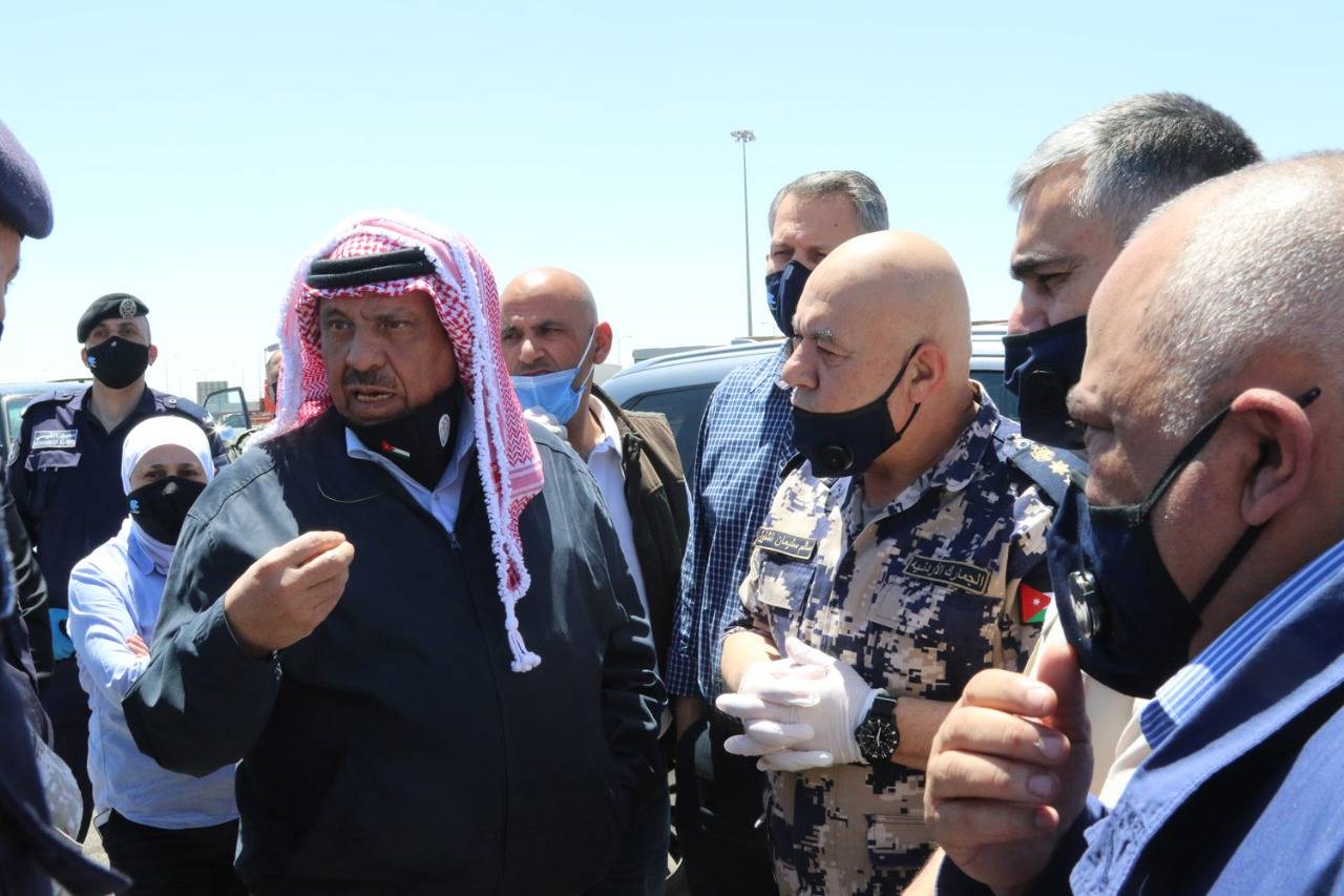 فريق وزاري يزور مركز حدود العمري للاطلاع على اجراءات الصحة والسلامة العامة 