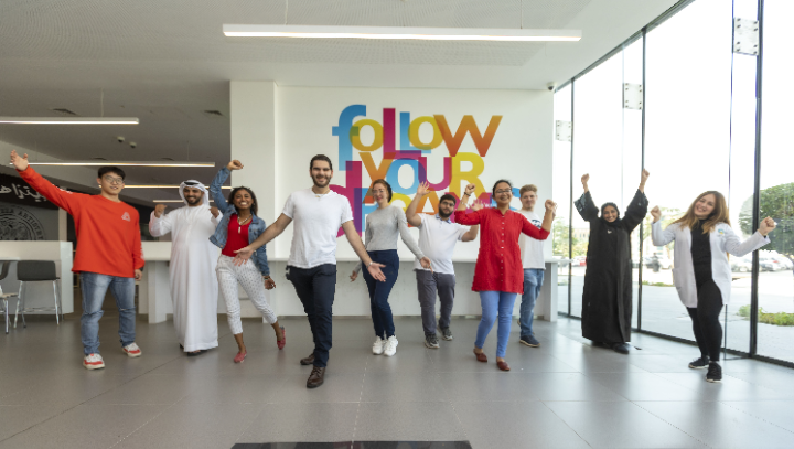 جامعة عجمان تطرح برنامج بكالوریوس العلوم في تحلیل البیانات