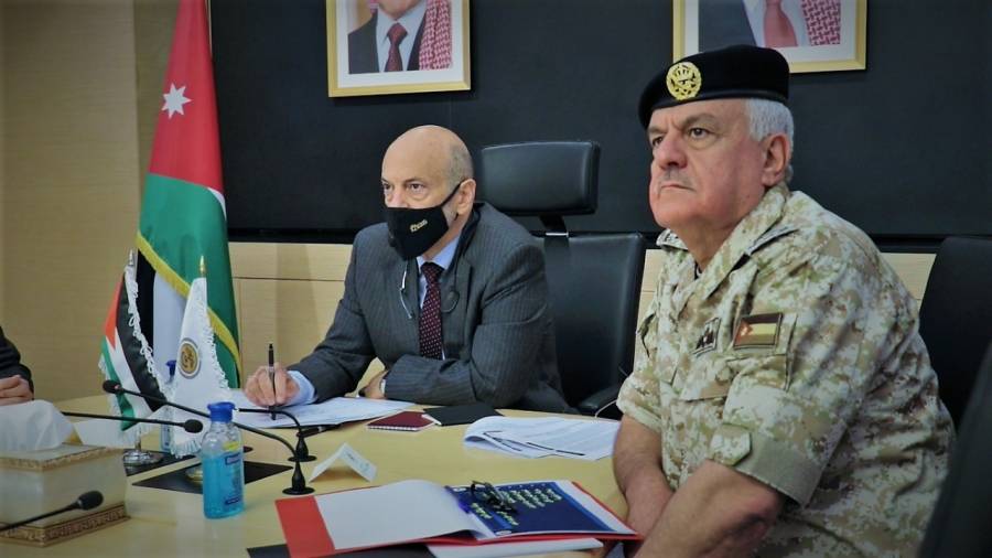 رئيس الوزراء يترأس اجتماعاً لخلية أزمة كورونا