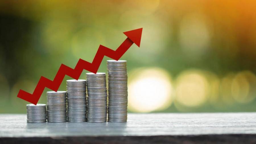 خبراء اقتصاديون : القطاعات الانتاجية طوق نجاة للاقتصاد الوطني من الانكماش