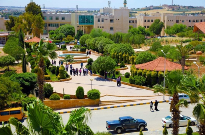 جامعة الإسراء تقرر صرف راتب شهر آيار قبل انتهاء شهر رمضان المبارك