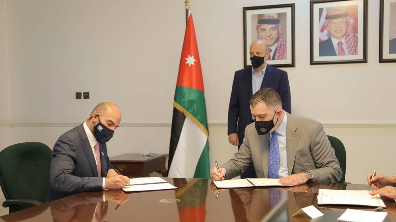 مذكرات تفاهم لتعليم 5 الاف من منتسبي النقابات المهنية اللغة الالمانية تمهيدا لتشغيلهم في ألمانيا