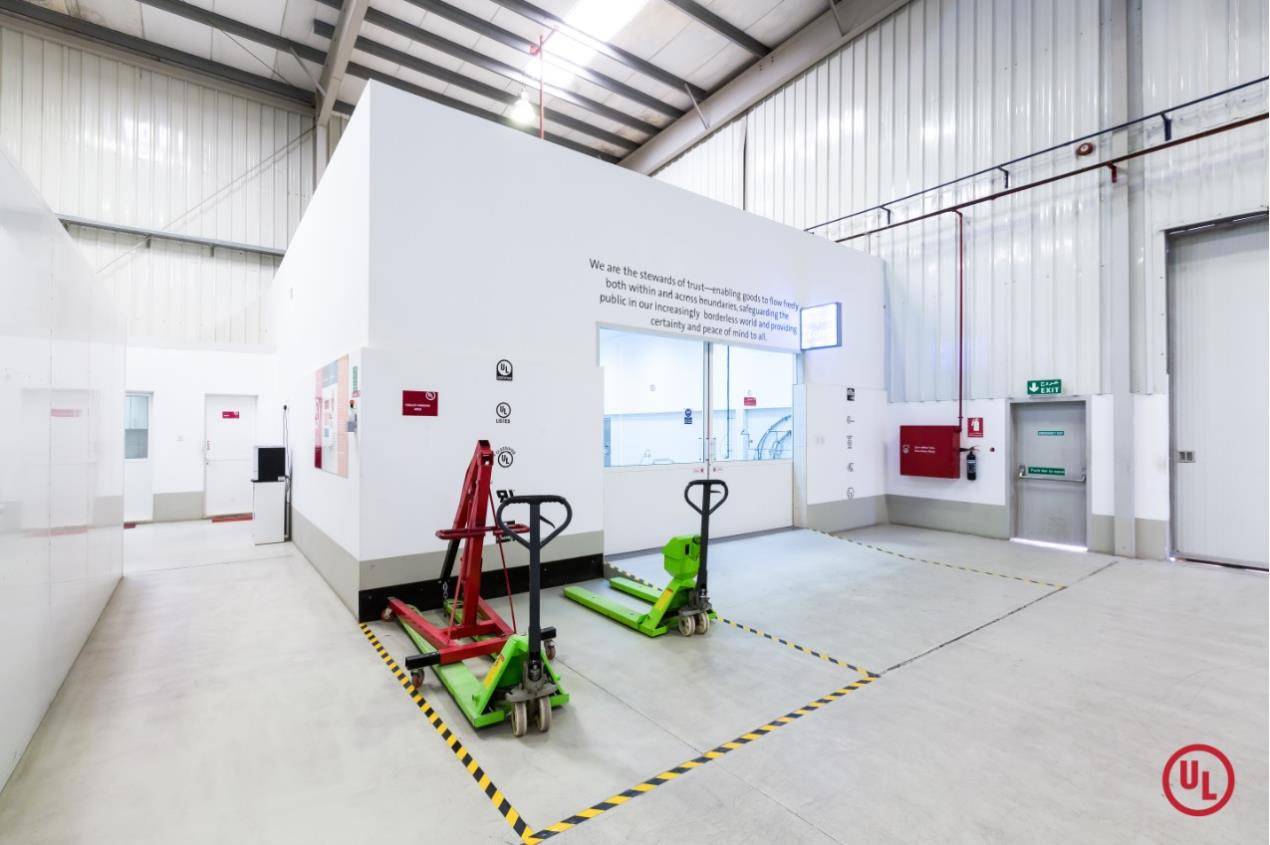 مختبر يو إل أبوظبي يحصل على اعتماد من مؤسسة أبوظبي للطاقة  