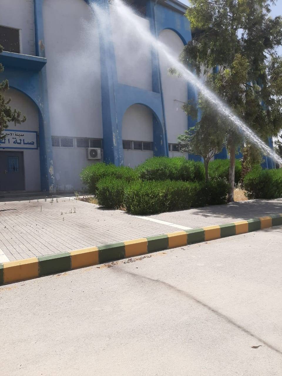 إكمال حملة رش وتعقيم كافة مرافق مدينة الأمير محمد الشباب في محافظة الزرقاء .. صور