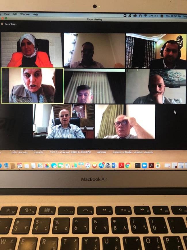 مناقشة رسالة الماجستير الأولى في برنامج تمريض الحالات المزمنة عن بُعد في كلية التمريض في جامعة الإسراء