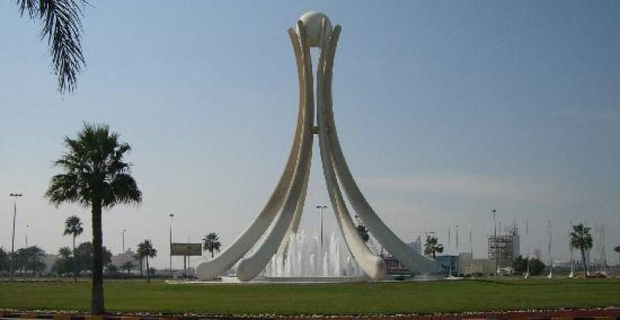 البحرين تدعم سائقي الأجرة والحافلات ومدريين السياقة بـ 793 دولار شهرياً