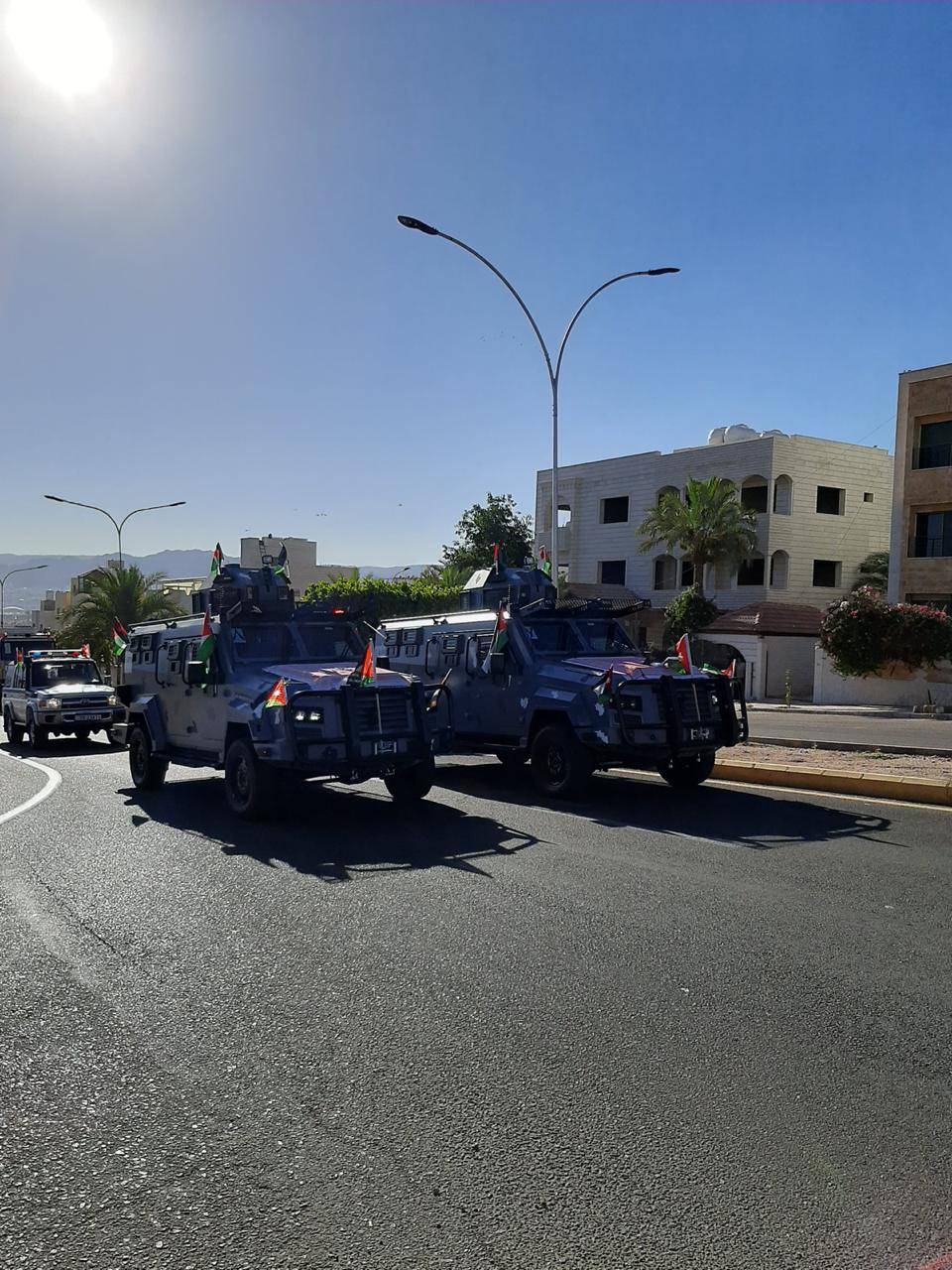 مواكب القوات المسلحةالاردنية والامن العام تنطلق احتفالا بمناسبة الاستقلال 74 .. فيديو وصور