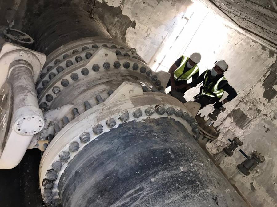 وزارة المياه والري تعلن الانتهاء من اعمال اصلاح اعتداء خط ناقل الديسي في خان الزبيب