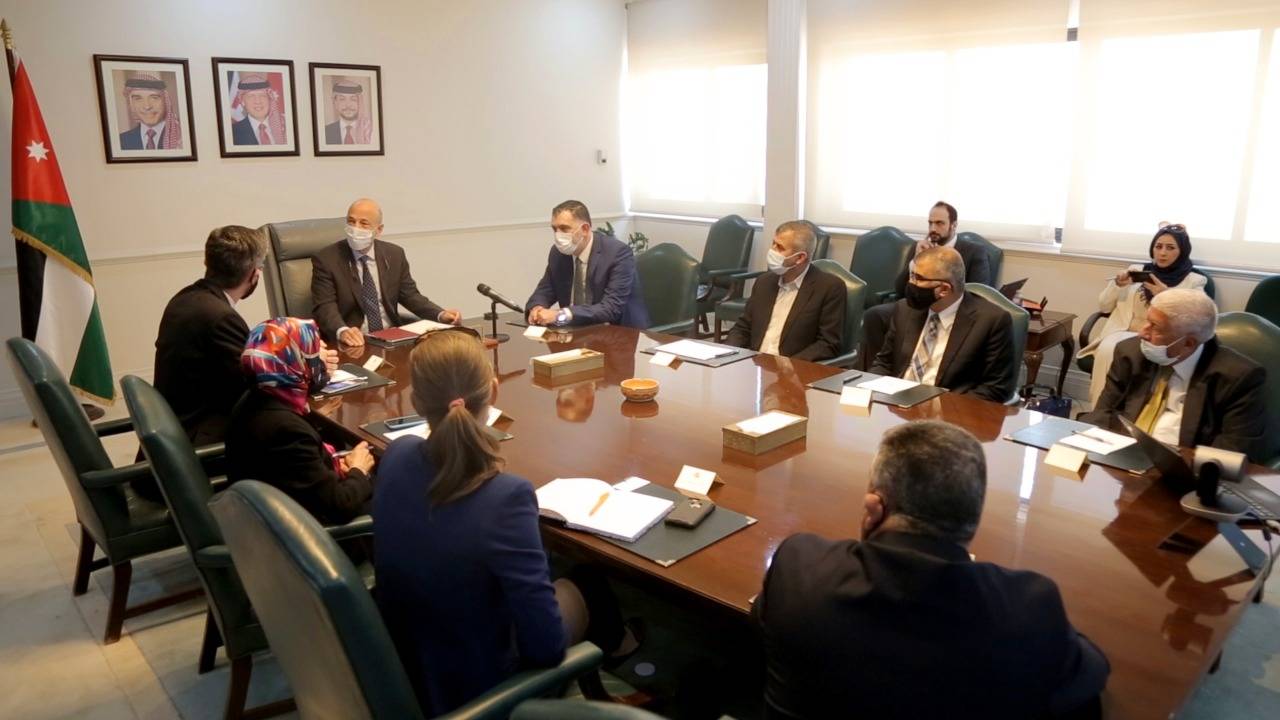 توقيع اتفاقيات بين وزارة العمل ومنظمة العمل الدولية لإنشاء شركات تشغيل أردنيين في الزراعة