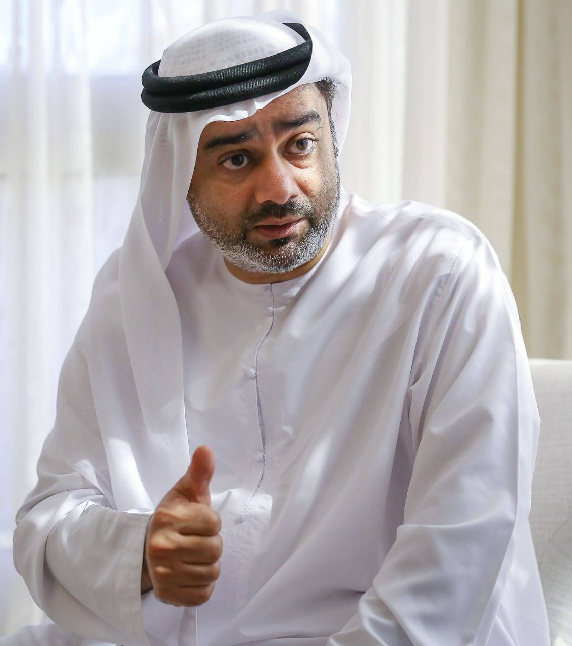 مذكرة تفاھم بین جامعة عجمان وجمعیة الإمارات للمحامین والقانونیین