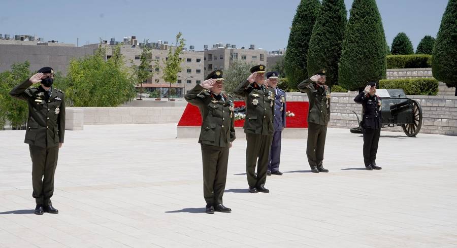 الملك يرعى احتفال القوات المسلحة بالمناسبات الوطنية في صرح الشهيد
