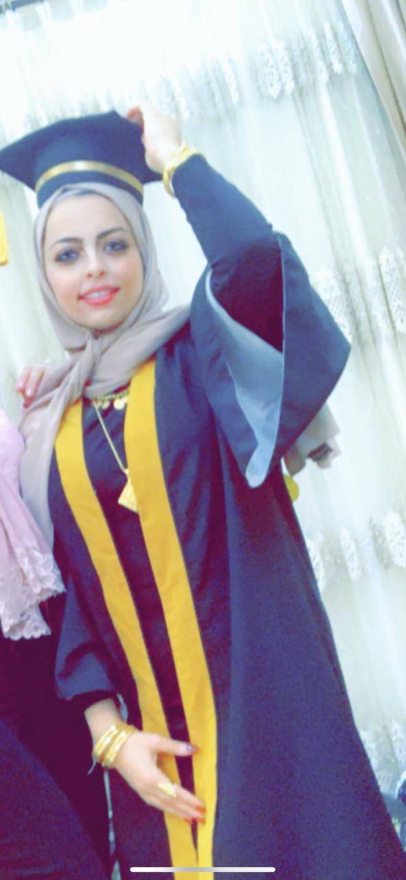 المهندس احمد المهيرات العبادي يحتفل بتخرج ابنته من كلية الصيدلة بالجامعة الأردنية