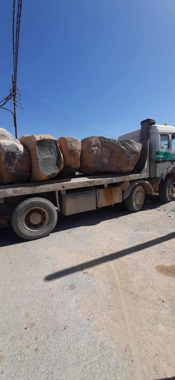 وزارة المياه والري : ضبط شاحنة مجددا محملة بالبازلت المستخرج بطريقة مخالفة في الهاشمية