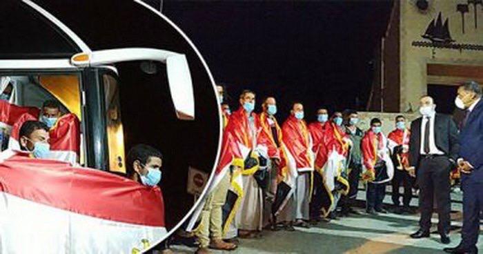 الحكومة المصرية تنجح في اعادة 23 مصريا من ليبيا