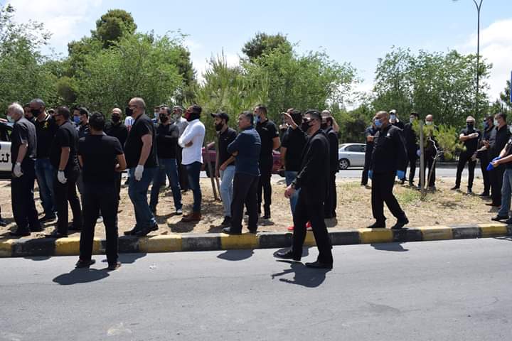 وقفة احتجاجية لأصحاب صالات الأفراح والمناسبات