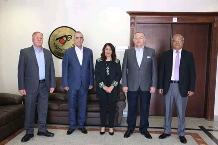 رئيس النزاهة ومكافحة الفساد يكرم المستشارة ميسون الخطيب