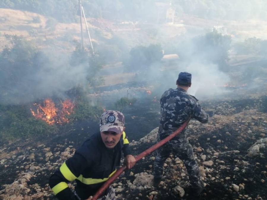 الدفاع المدني يتعامل مع عدد من الحرائق في عين الباشا ومحافظتي إربد وعجلون