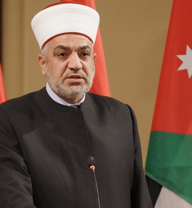 الخلايلة : إعادة رسوم التسجيل الأولي للحج لـ 29 الف مواطن بعد اقتصاره على مقيمين في السعودية