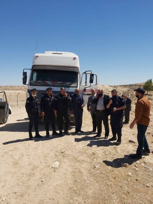 وزارة المياه والري : ضبط شاحنة جديدة محملة بالبازلت المستخرج بطريقة مخالفة في الهاشمية