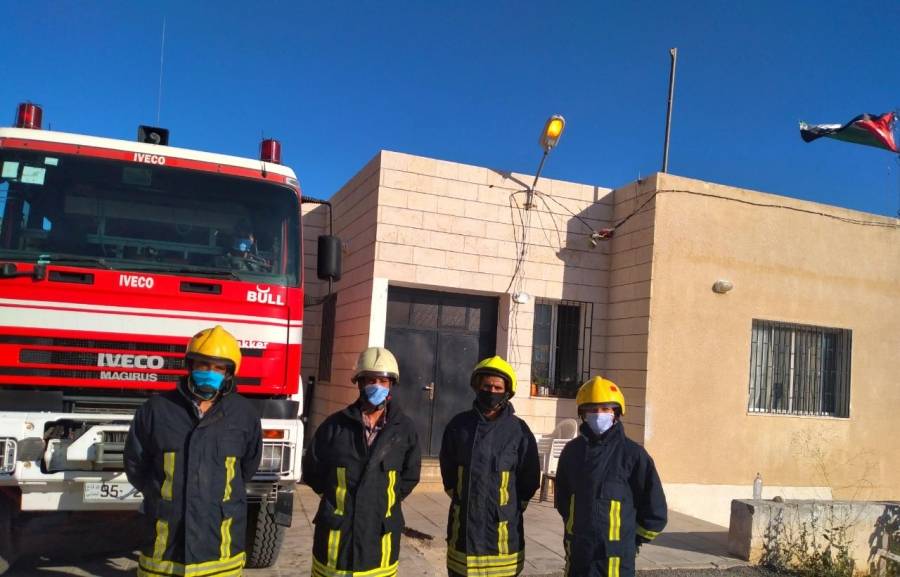 توفير سيارة إطفاء كاملة التجهيز في مبنى بلدية اوصره لسرعة التعامل مع حرائق الغابات والأعشاب الجافة